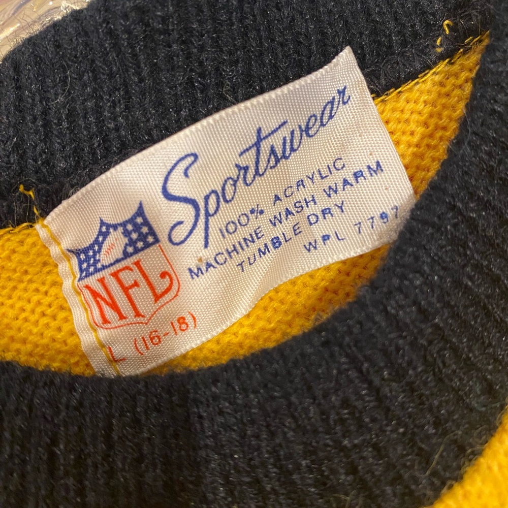 Vintage Pittsburgh Steelers sweater